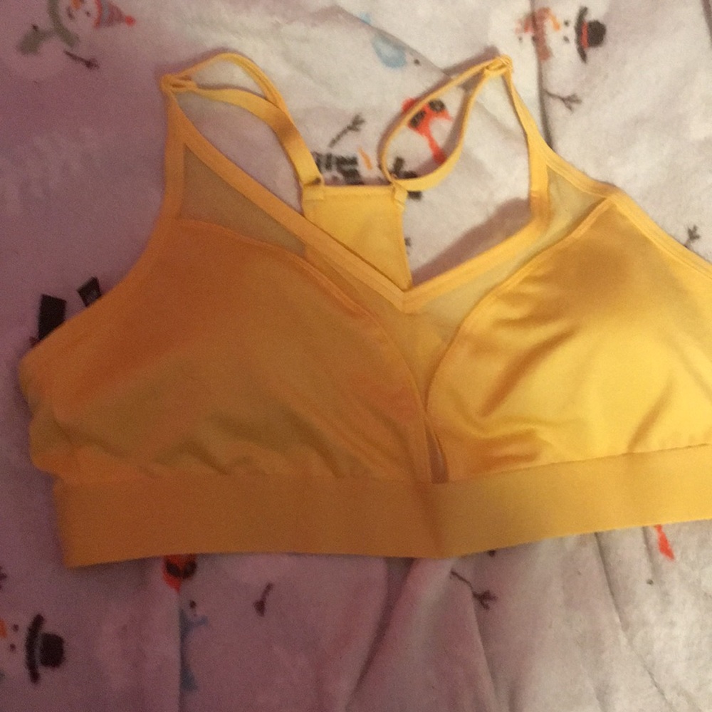 Sports bra